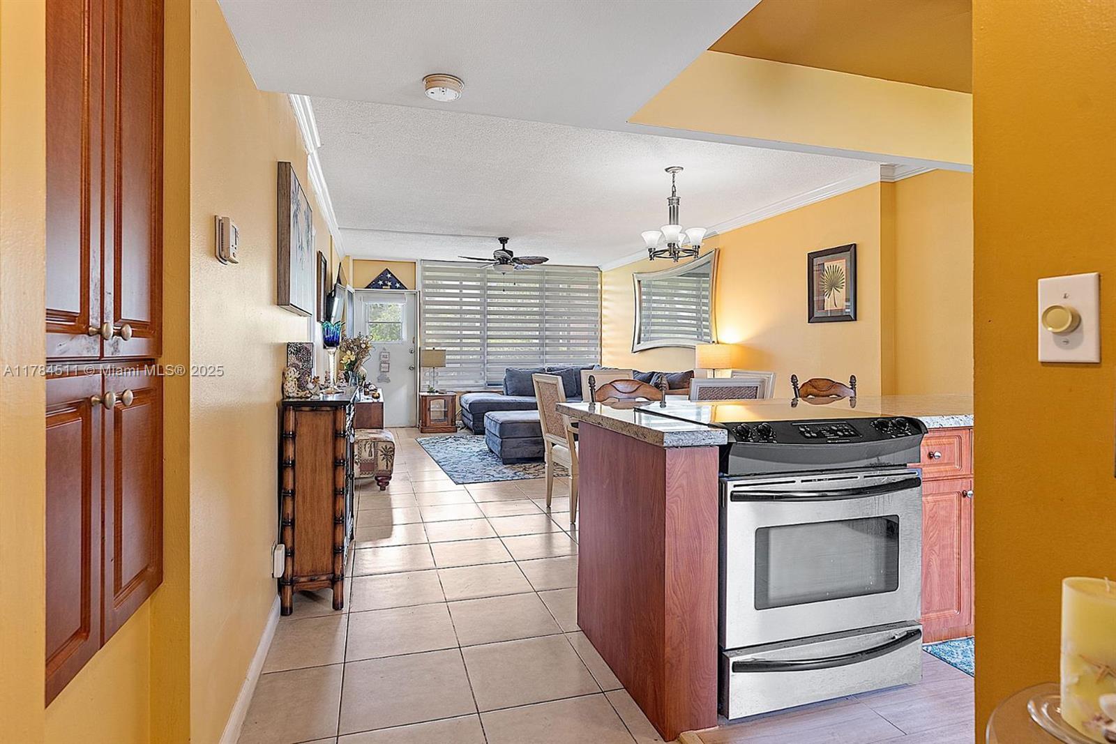 3181 S Ocean Drive 103 Property Photo 28