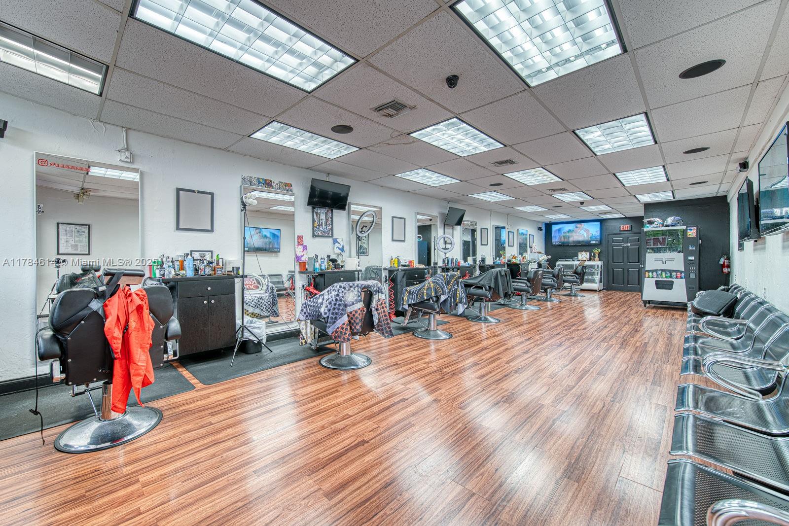 Established Barber Shop For Sale In Palmetto Bay Property Photo