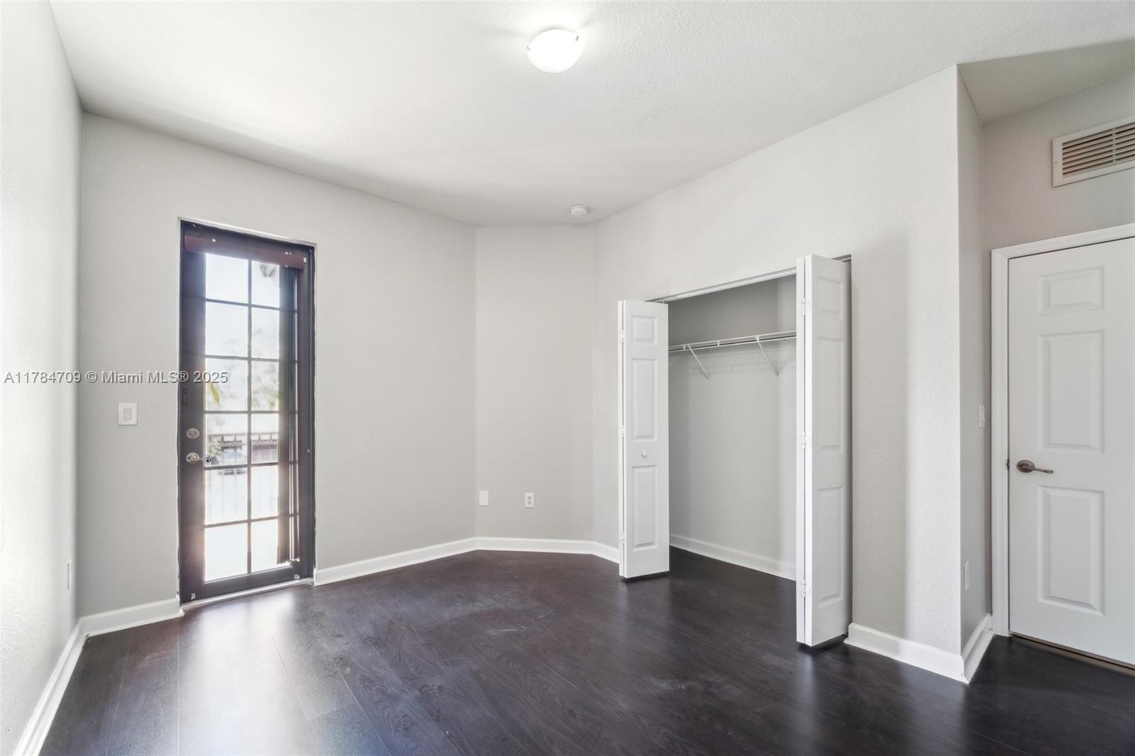11302 Sw 238th St Property Photo 5