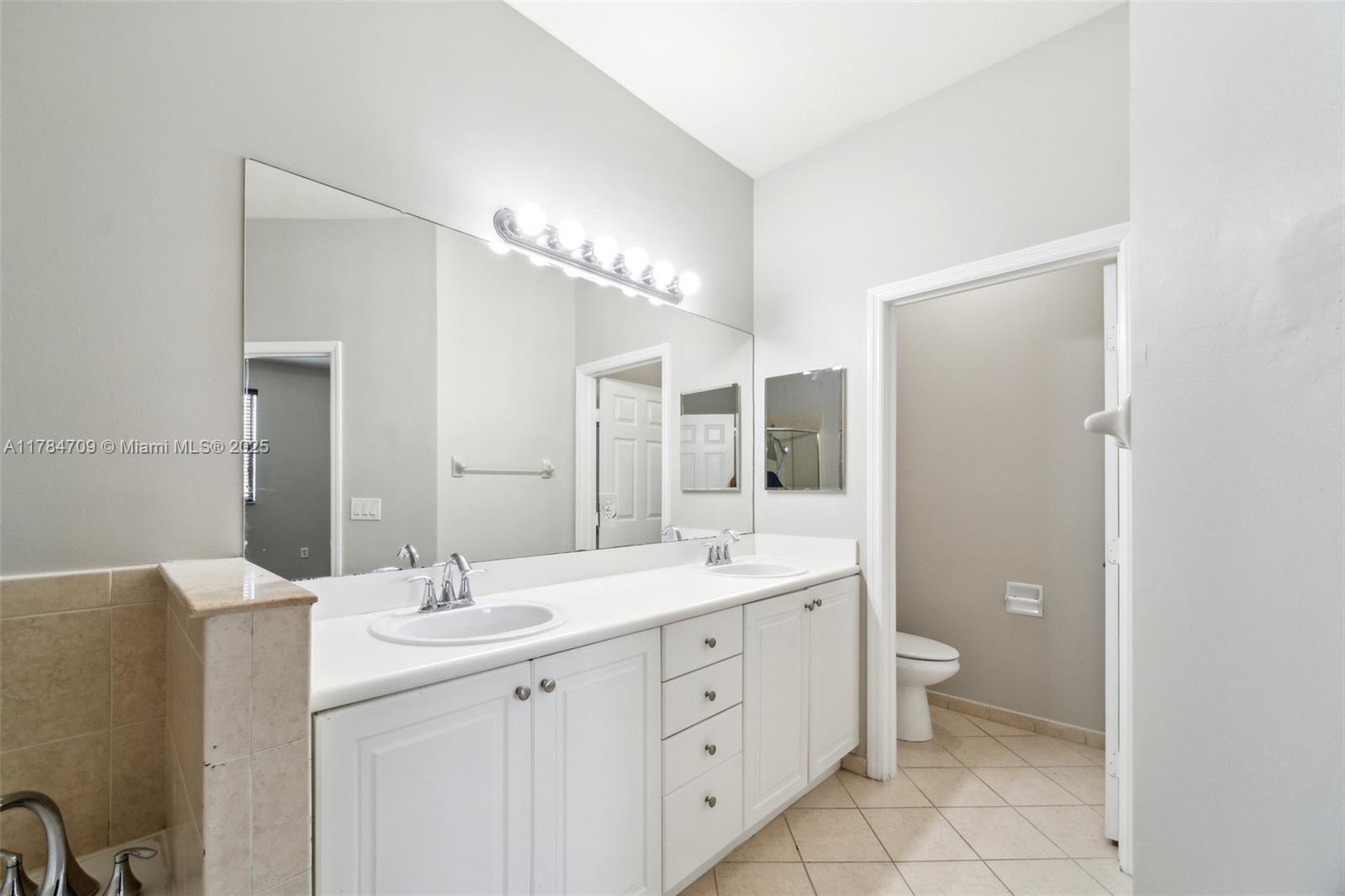 11302 Sw 238th St Property Photo 16