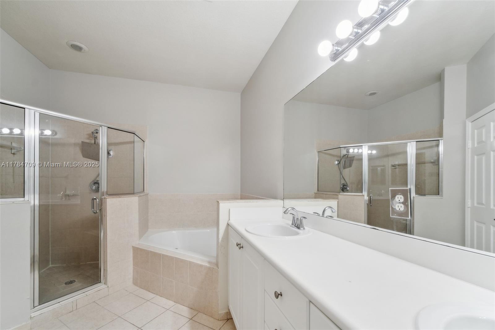 11302 Sw 238th St Property Photo 17