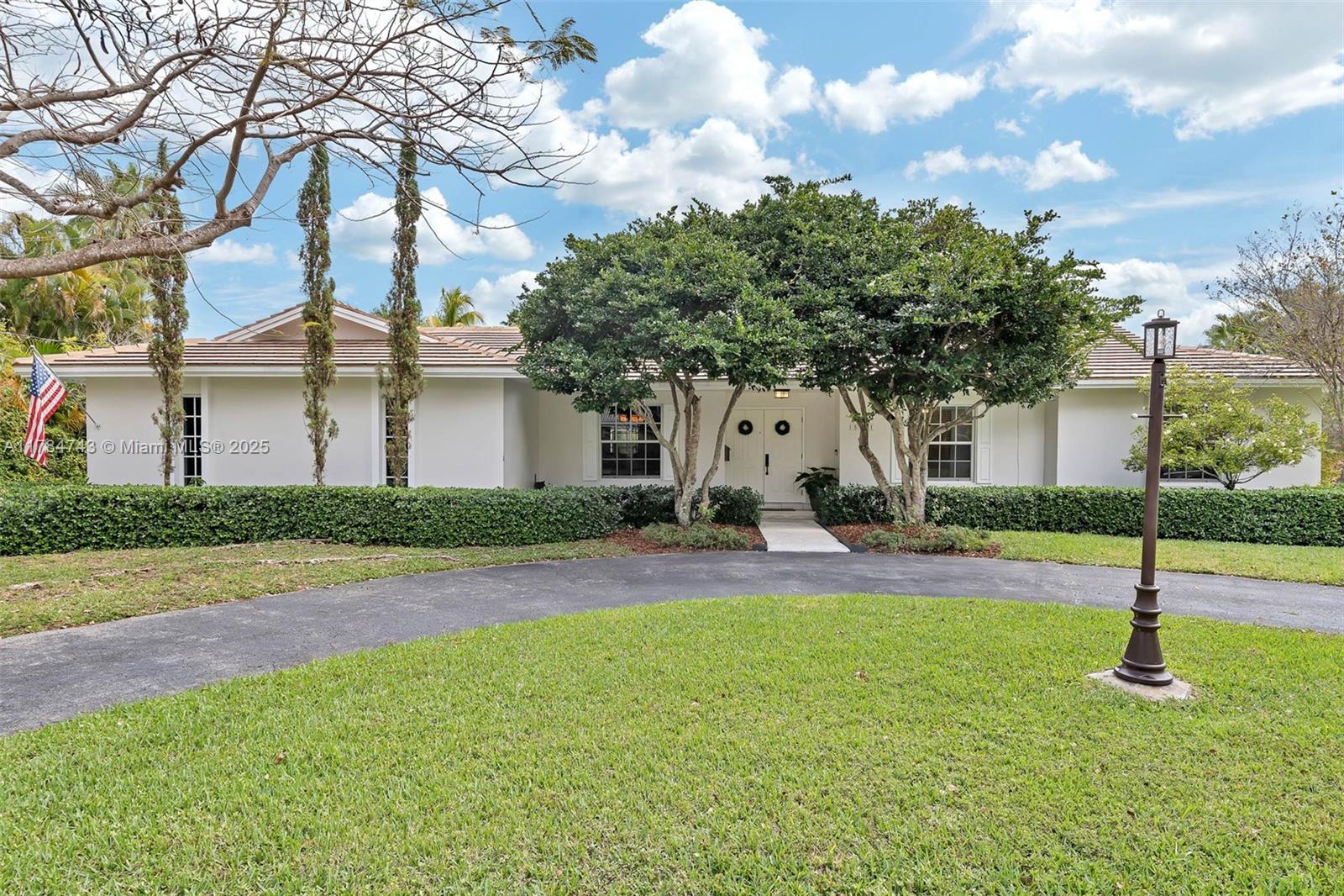 15801 Sw 77th Ct Property Photo