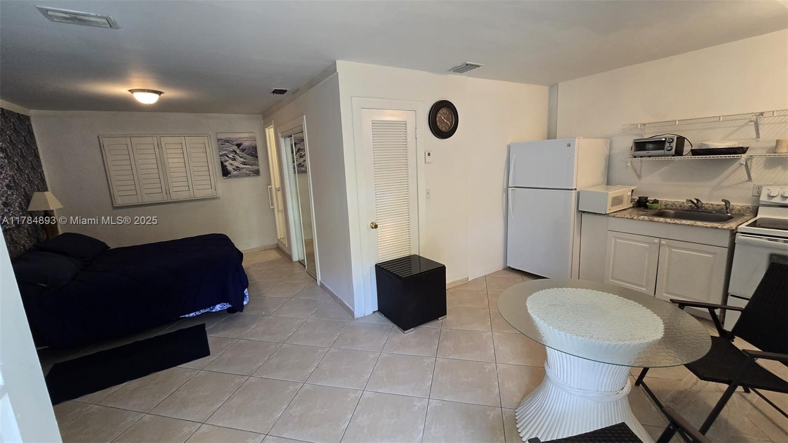 1901 Sw 2nd Ave 1 Property Photo
