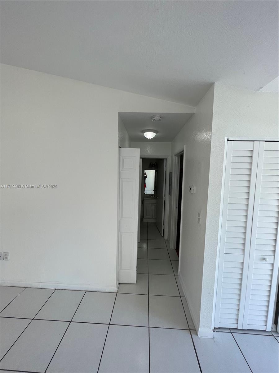 3200 San Remo Cir 3200 Property Photo 32
