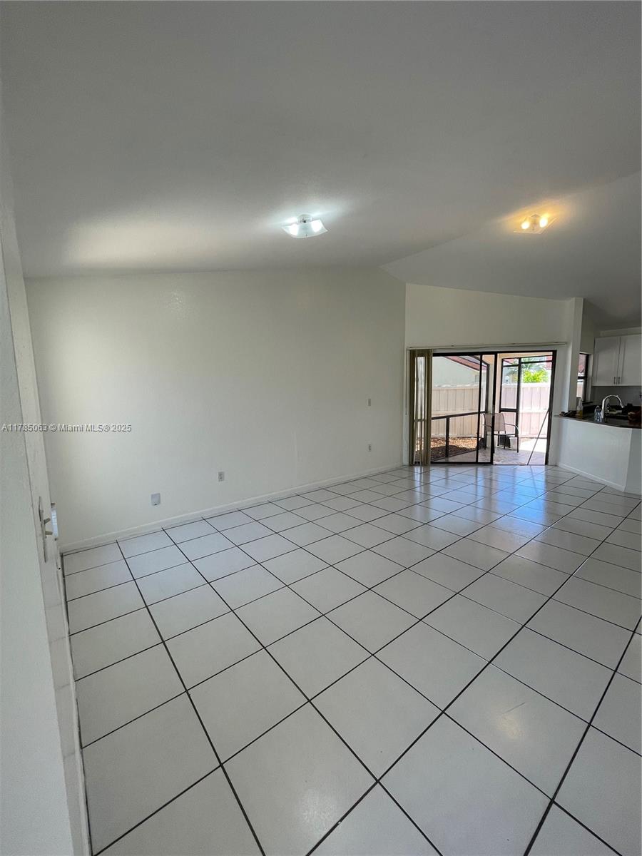 3200 San Remo Cir 3200 Property Photo 33
