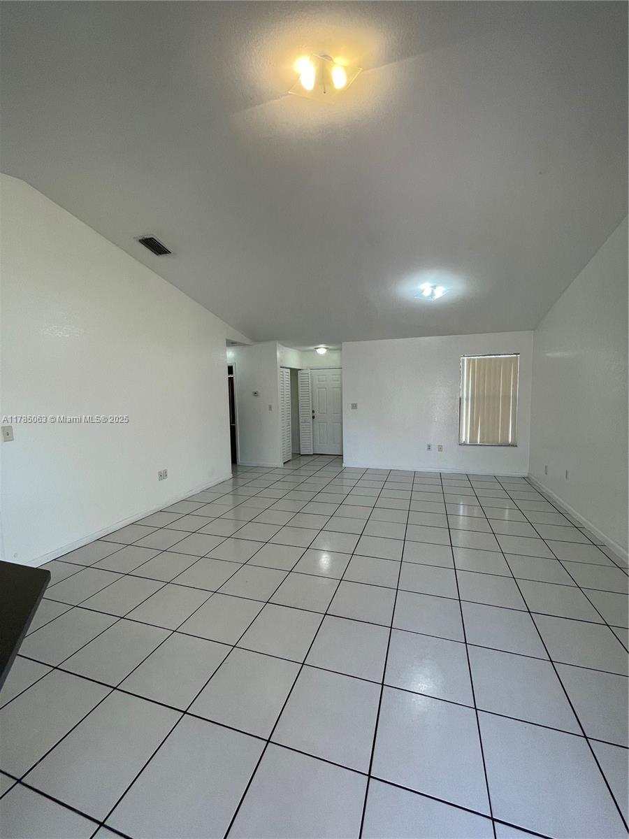 3200 San Remo Cir 3200 Property Photo 37