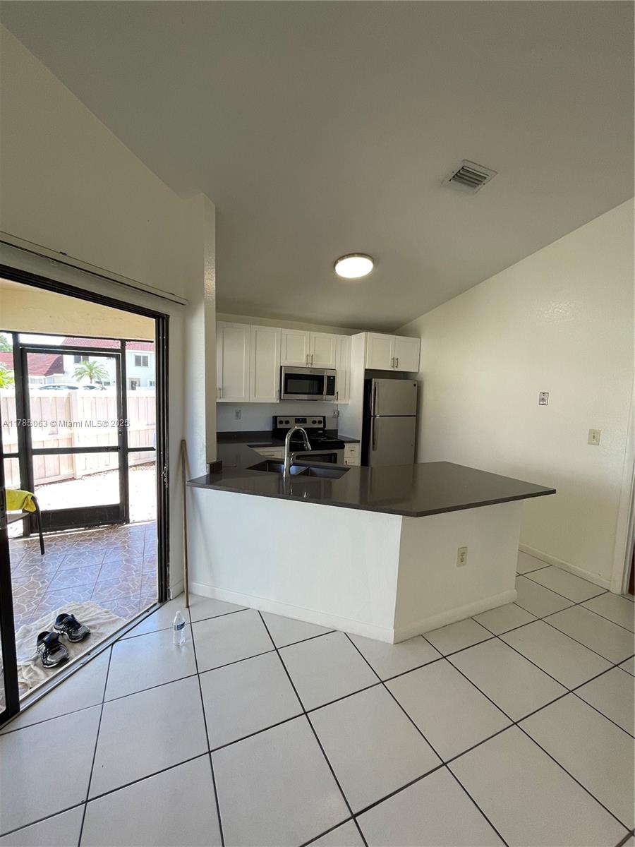 3200 San Remo Cir 3200 Property Photo 40