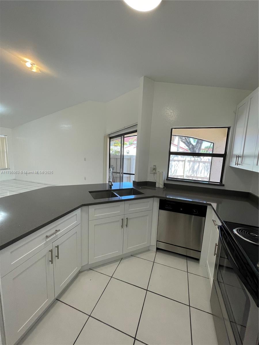 3200 San Remo Cir 3200 Property Photo 42