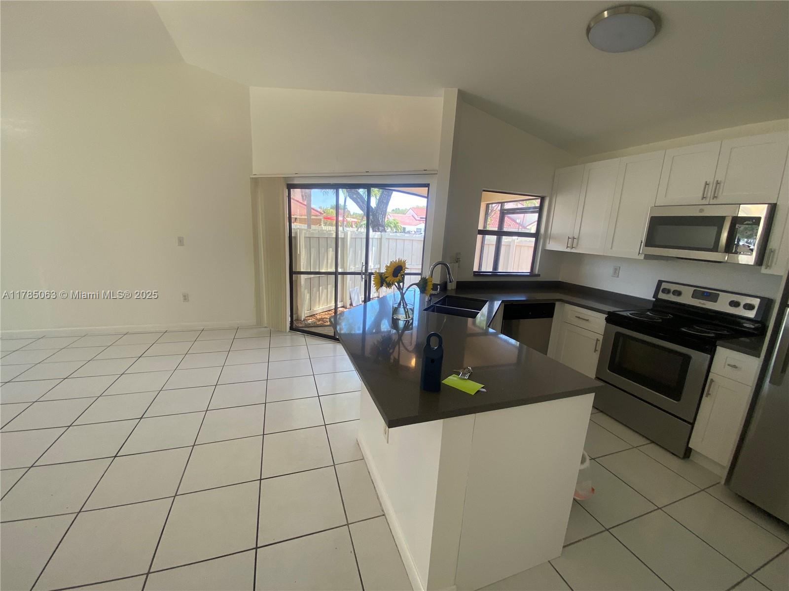 3200 San Remo Cir 3200 Property Photo 69