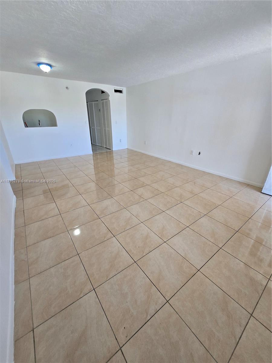 271 Nw 177th St B-211 Property Photo