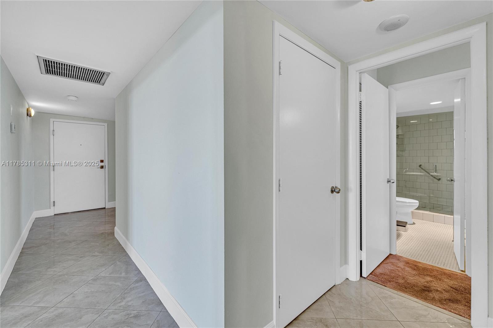 90 Edgewater Dr 624 Property Photo 14