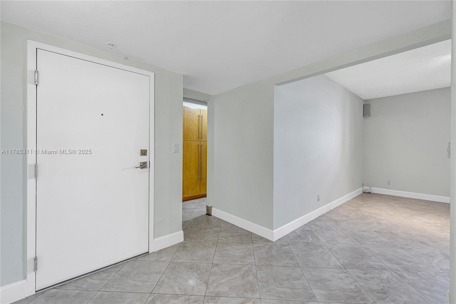 90 Edgewater Dr 624 Property Photo 22