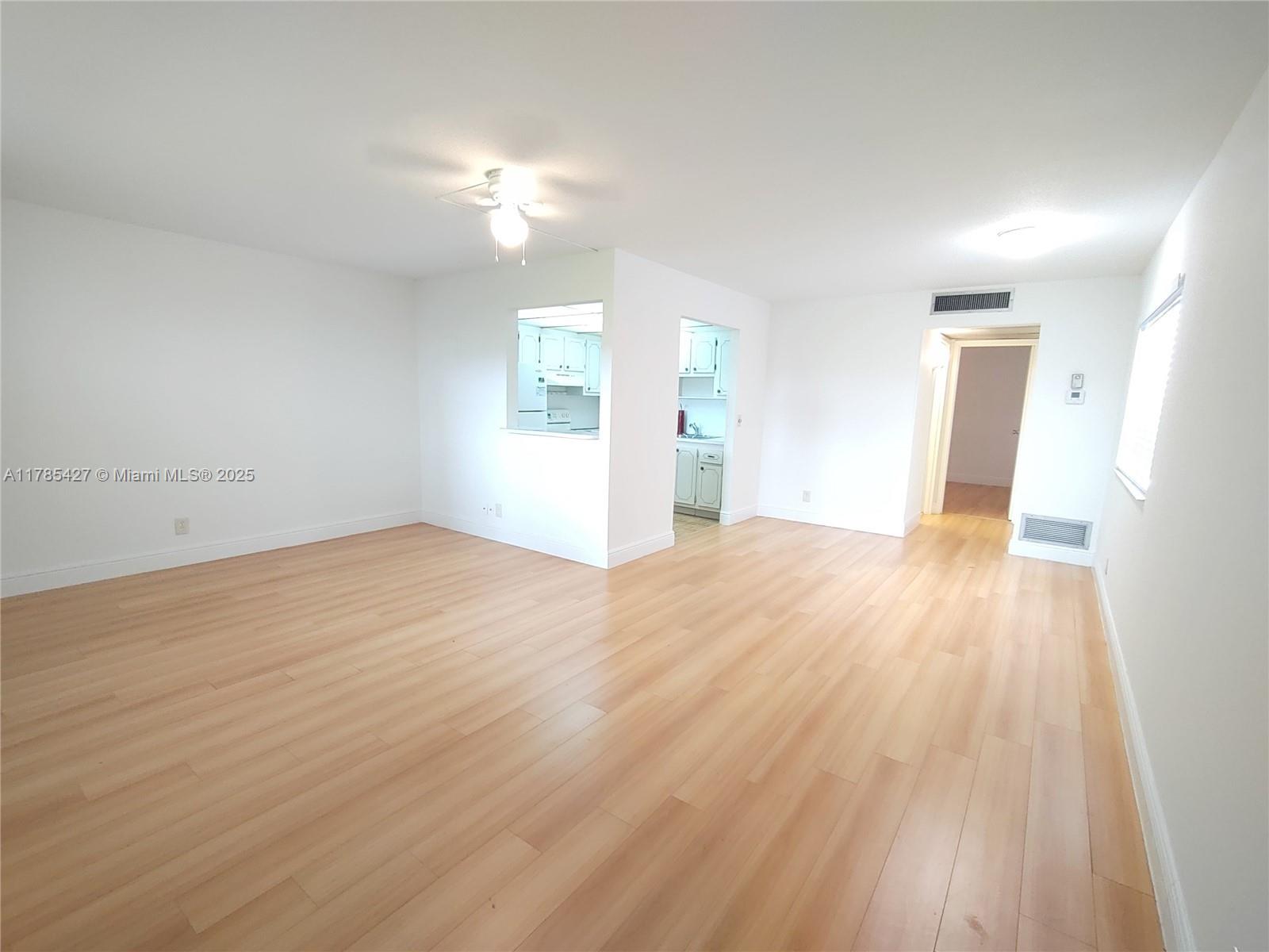 207 Tuscany D 207 Property Photo 3