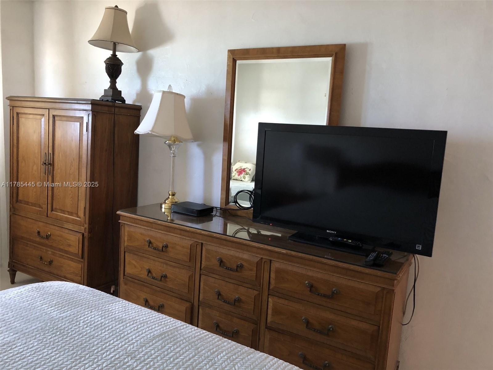 9273 Collins Ave 1104 Property Photo 11