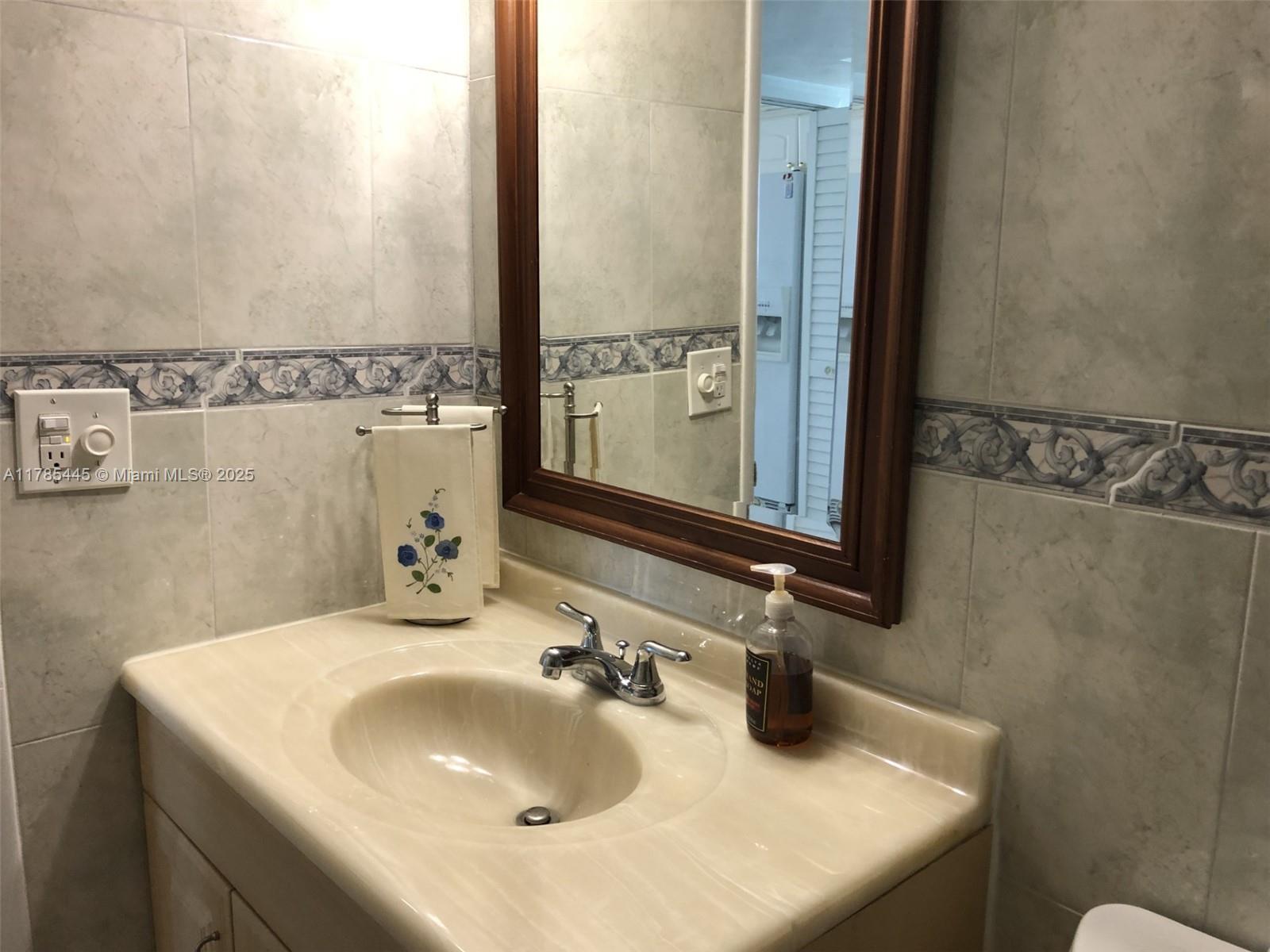 9273 Collins Ave 1104 Property Photo 16
