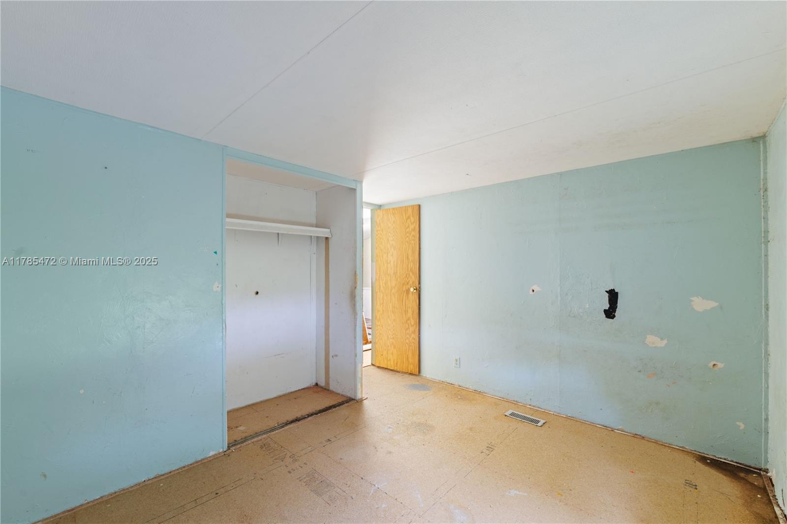 36349 5 Acre Ln Property Photo 6