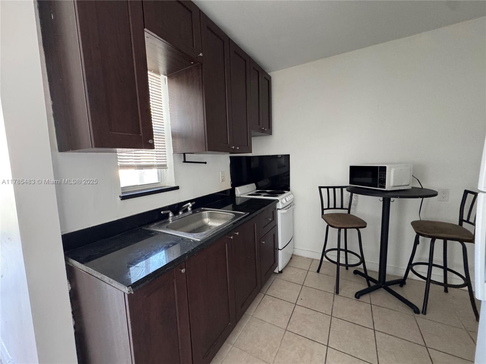 1840 Fillmore St 1 Property Photo 3