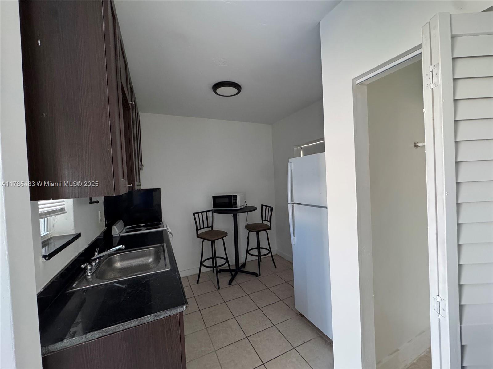 1840 Fillmore St 1 Property Photo 4
