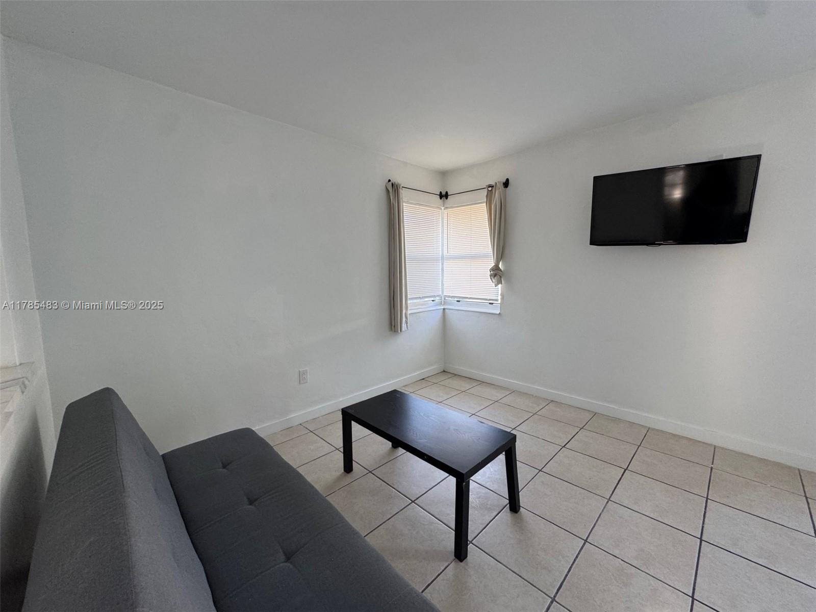 1840 Fillmore St 1 Property Photo 5