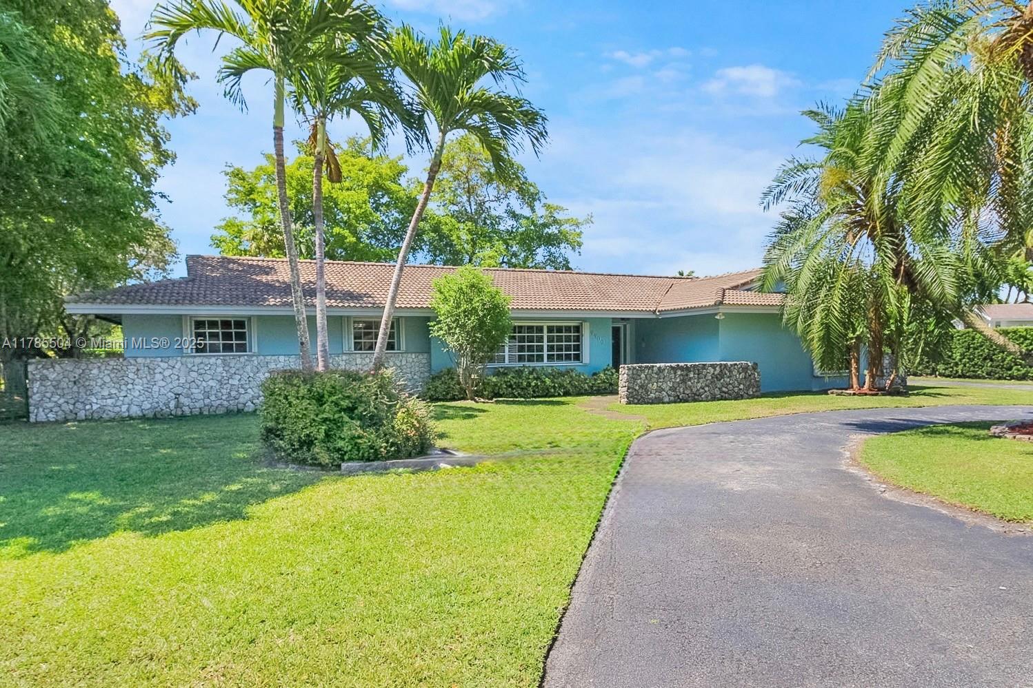 7700 Sw 168th Ter Property Photo