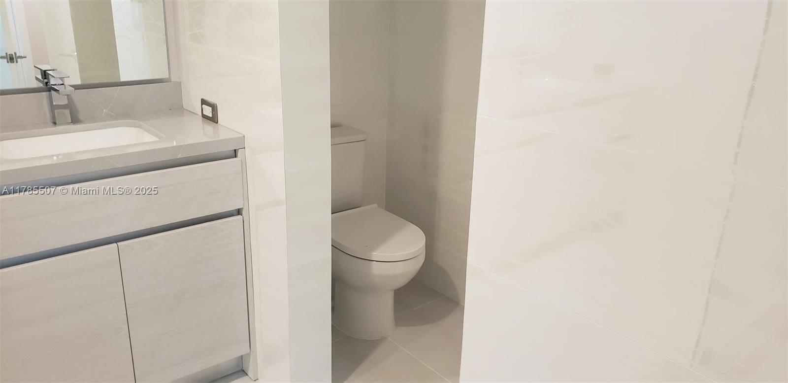 19707 Turnberry Way 23d Property Photo 17