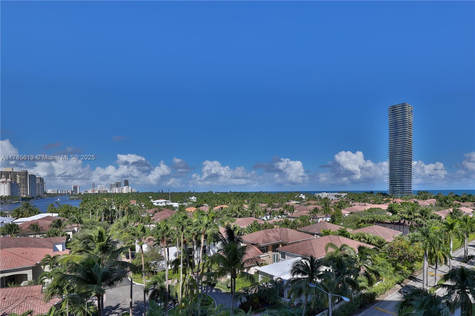 19380 Collins Ave 726 Property Photo 1