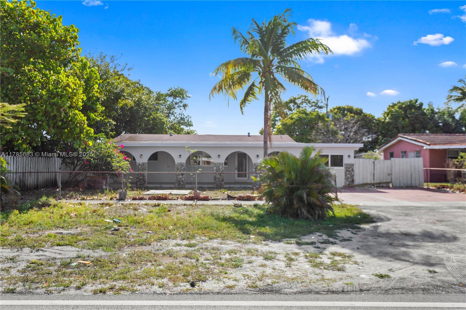 18420 NW 42nd Ave Property Photo 1