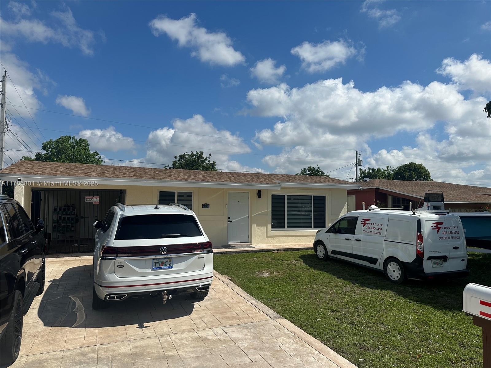 7531 Tropicana St Property Photo