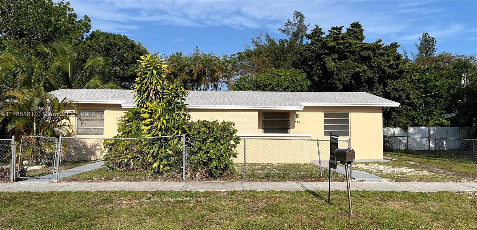 A11785861 Property Photo