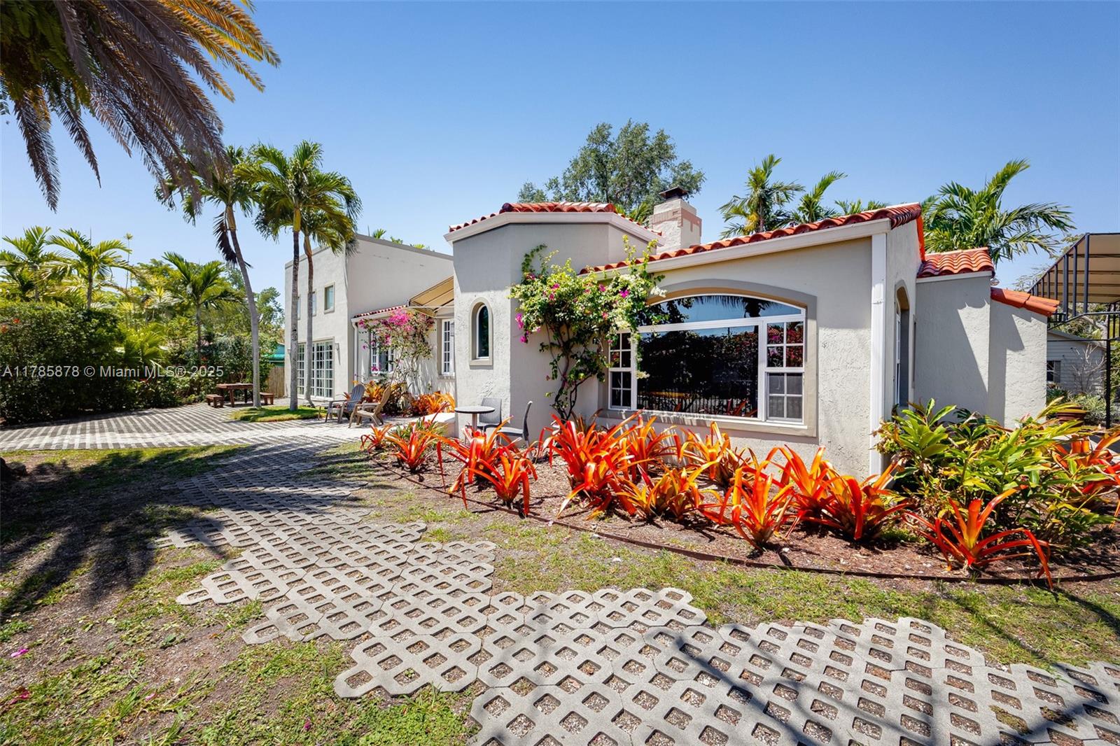 2450 Sw 23rd Ave Property Photo