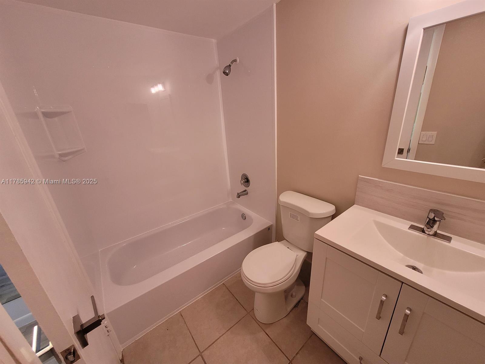 14 Salisbury A 14 Property Photo 8