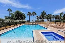 8855 Collins Ave 9e Property Photo 5