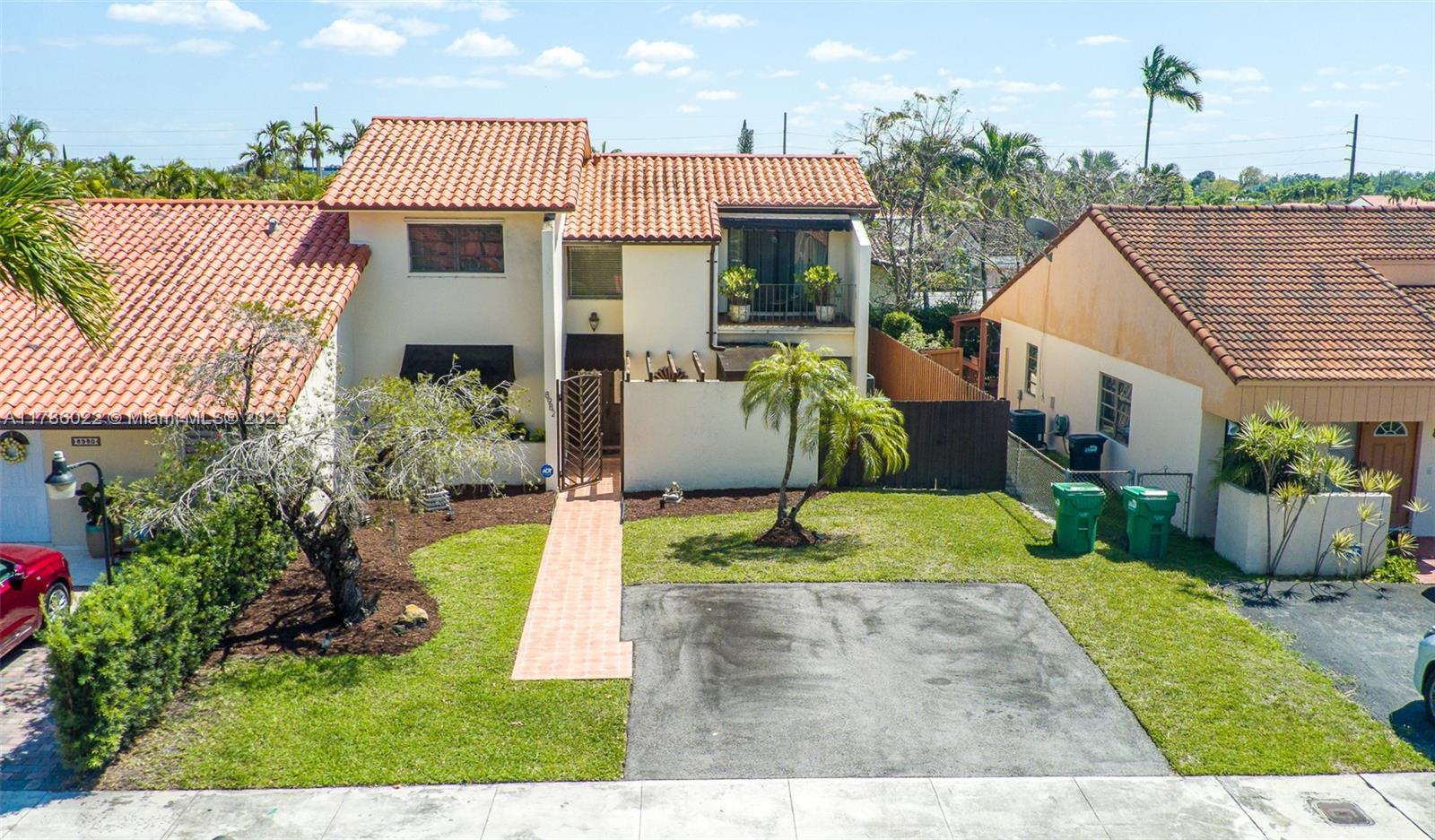 8982 Sw 9th Ter Property Photo
