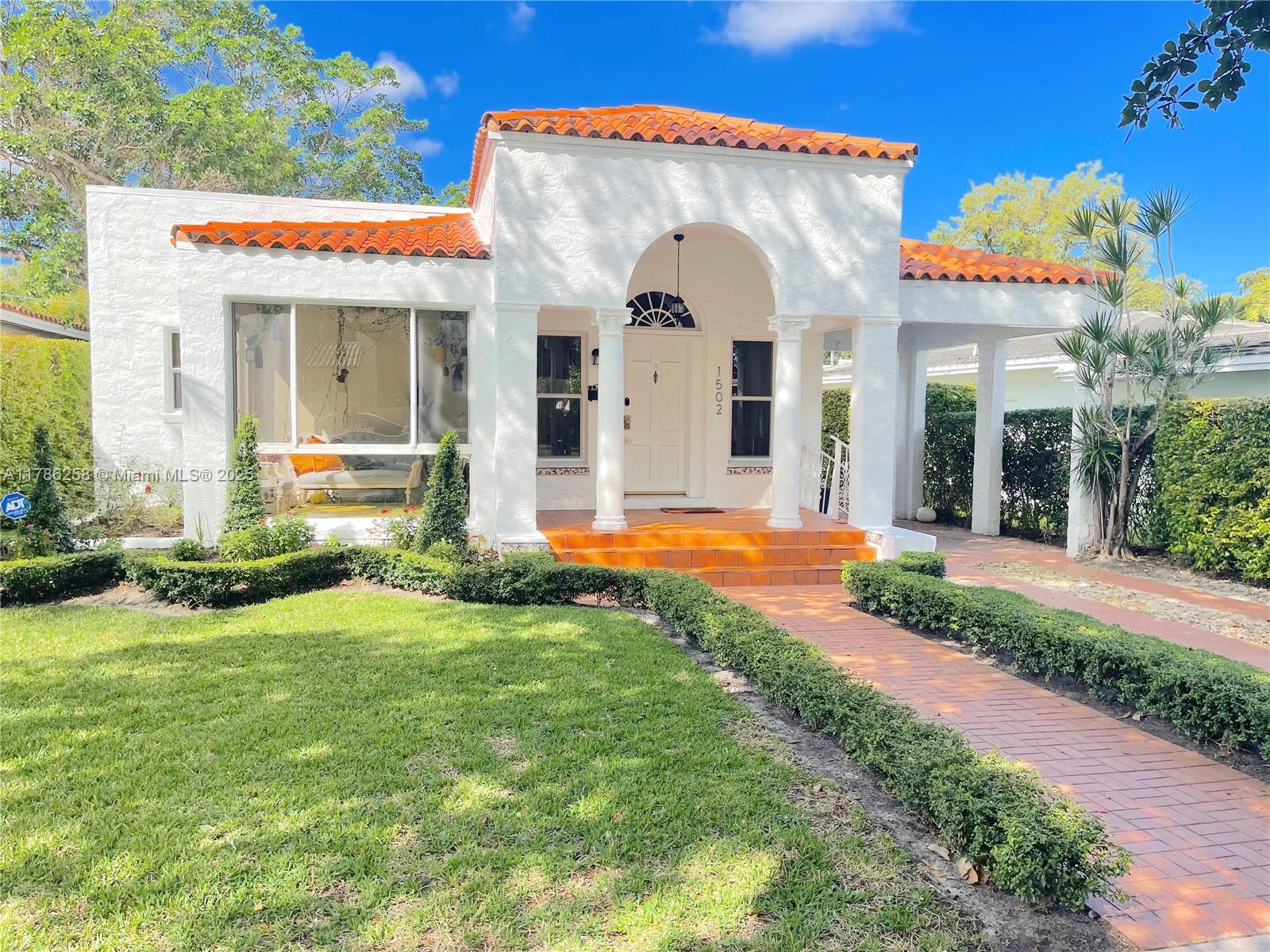 1502 Tunis St Property Photo