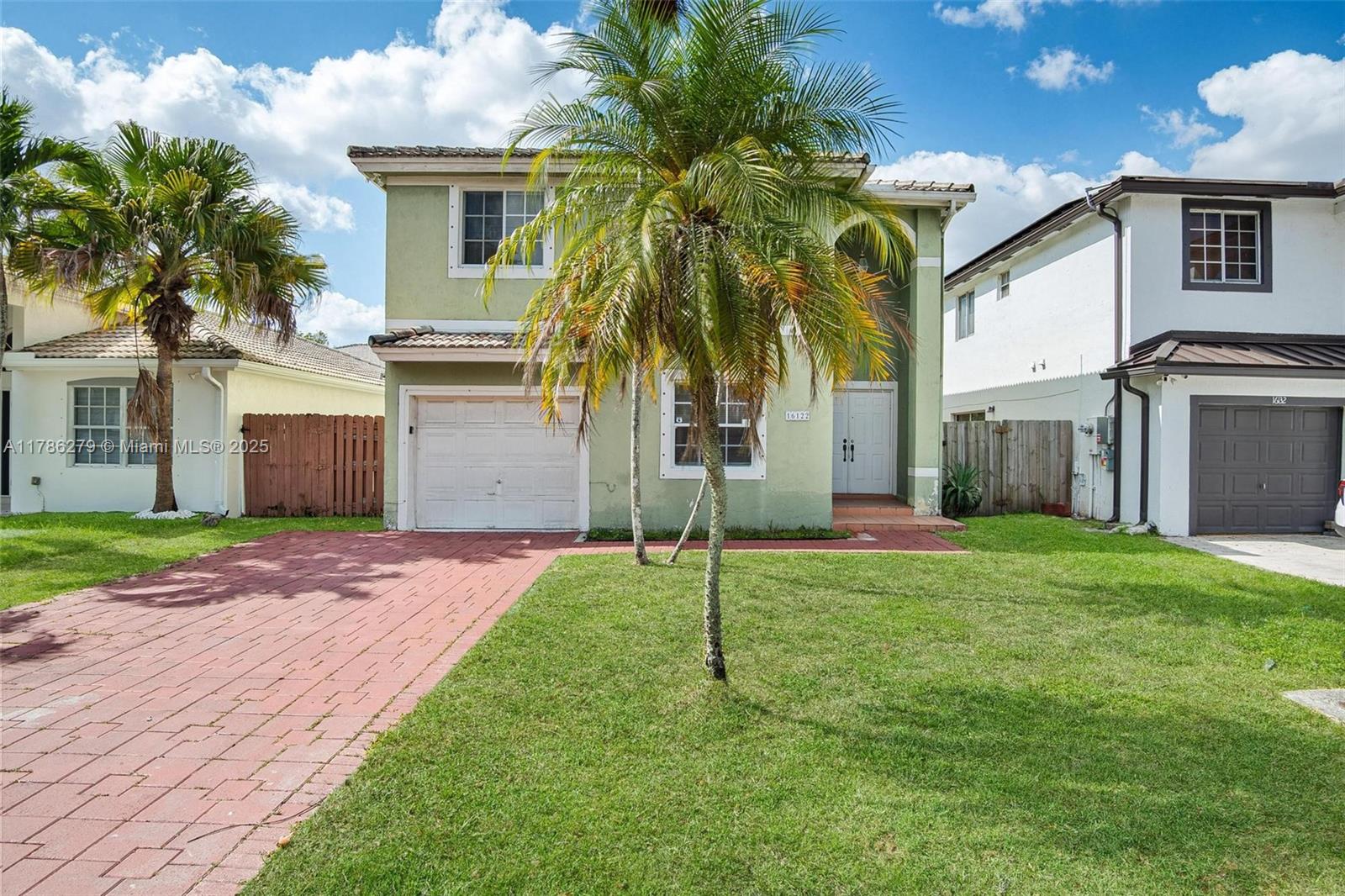 Hammocks Real Estate Listings Main Image