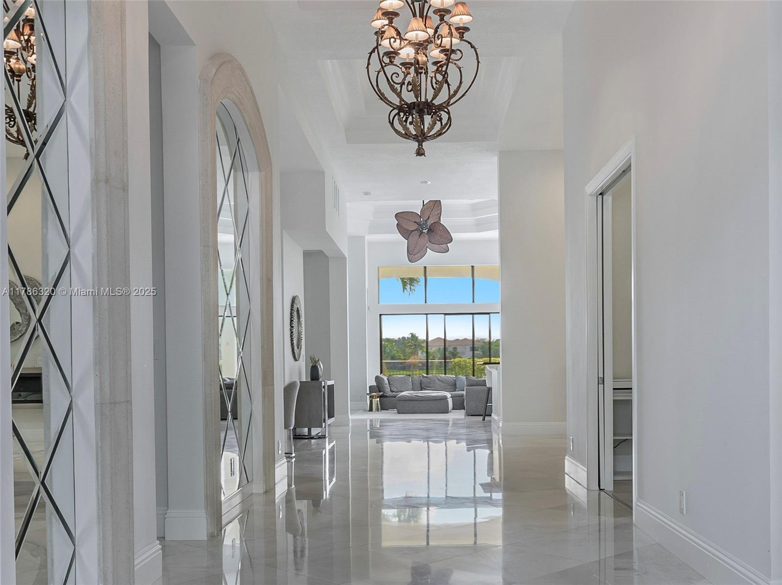17937 Villa Club Way Property Photo