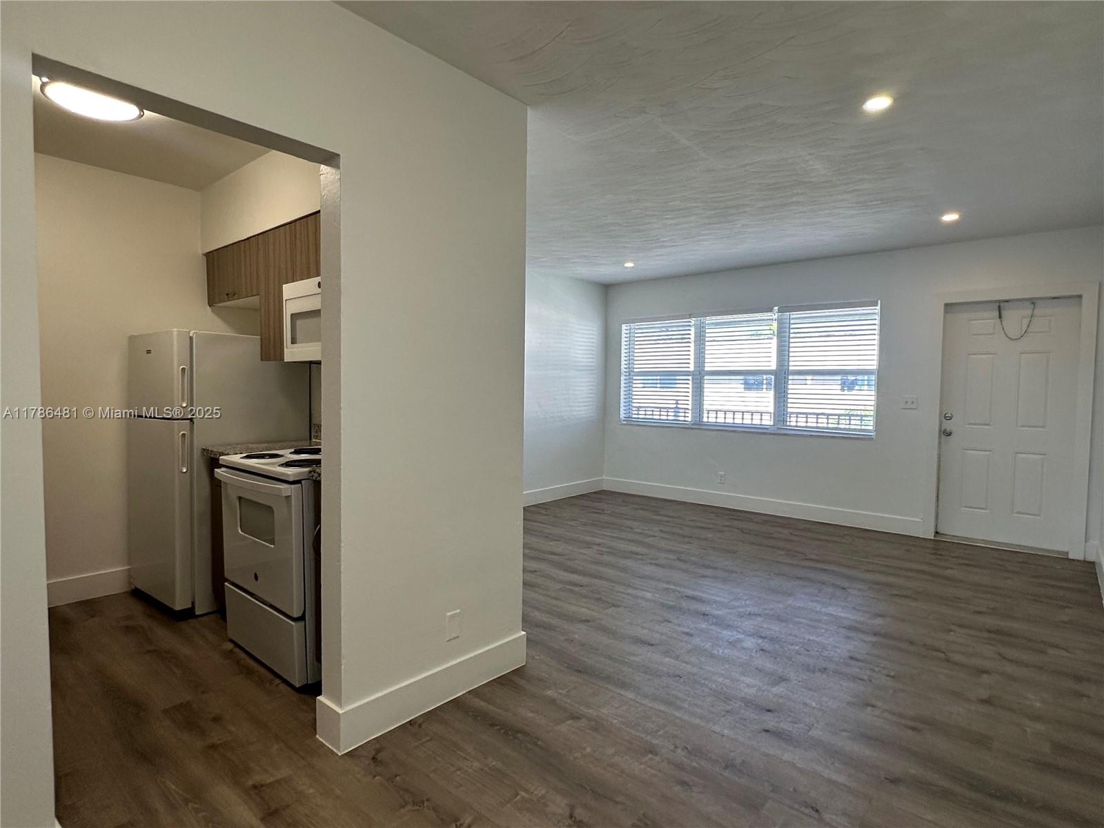 2300 Madison St 205 Property Photo