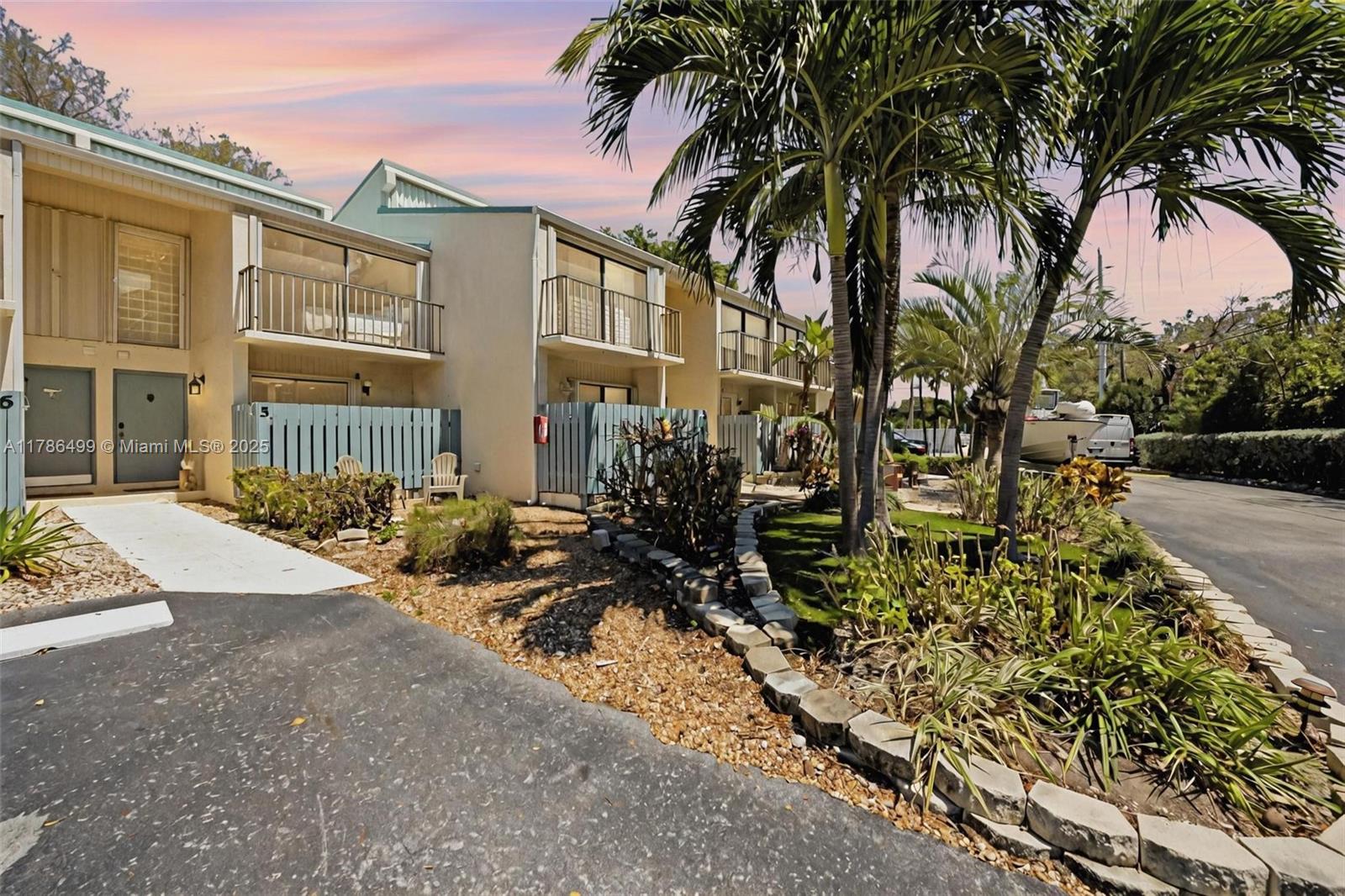 87200 Overseas Hwy P5 Property Photo