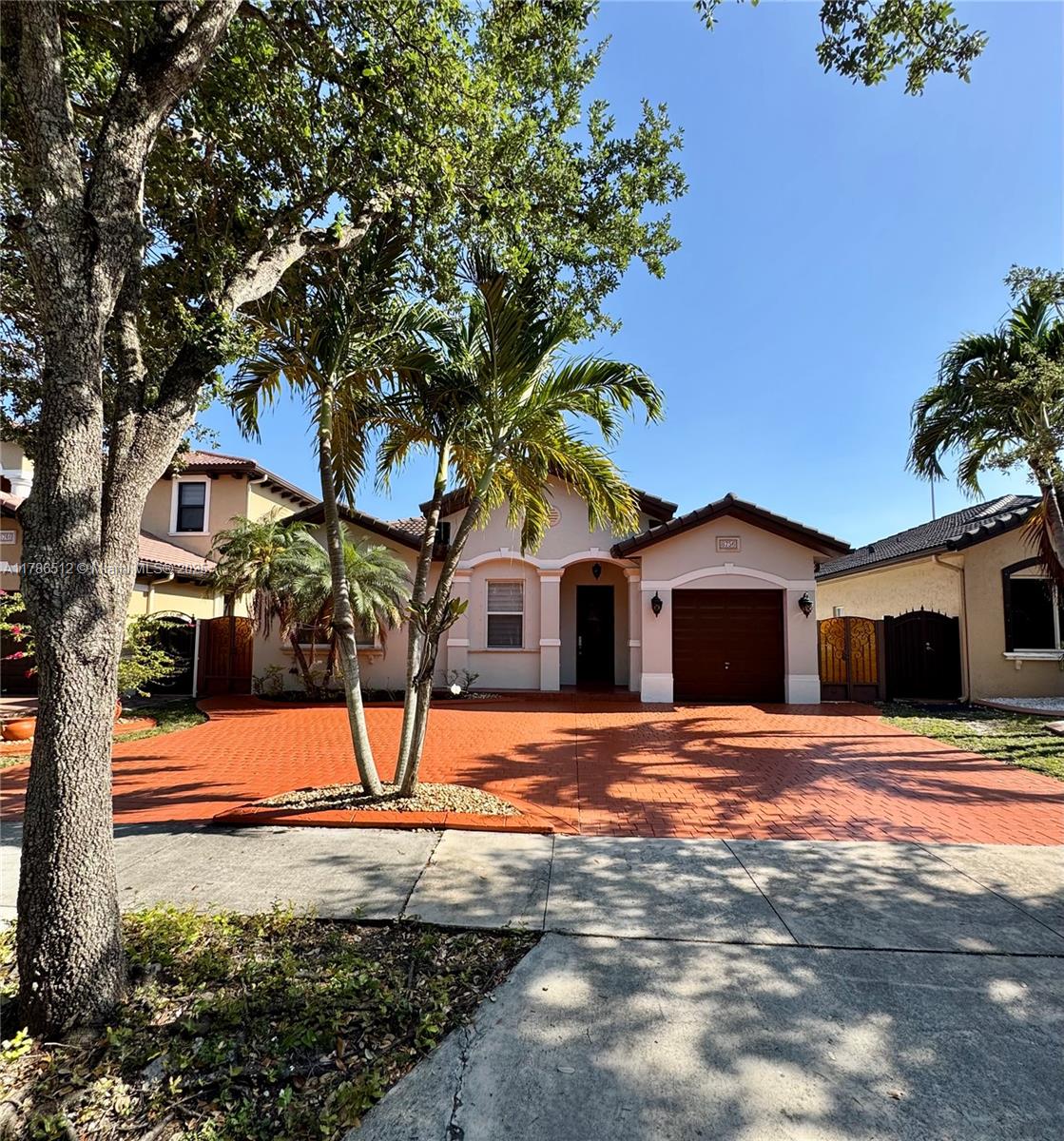8756 Nw 139th St Property Photo