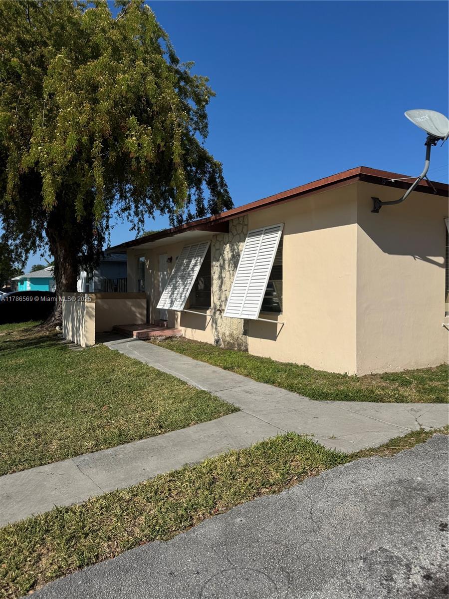18735 Sw 100th Ave 18735 Property Photo