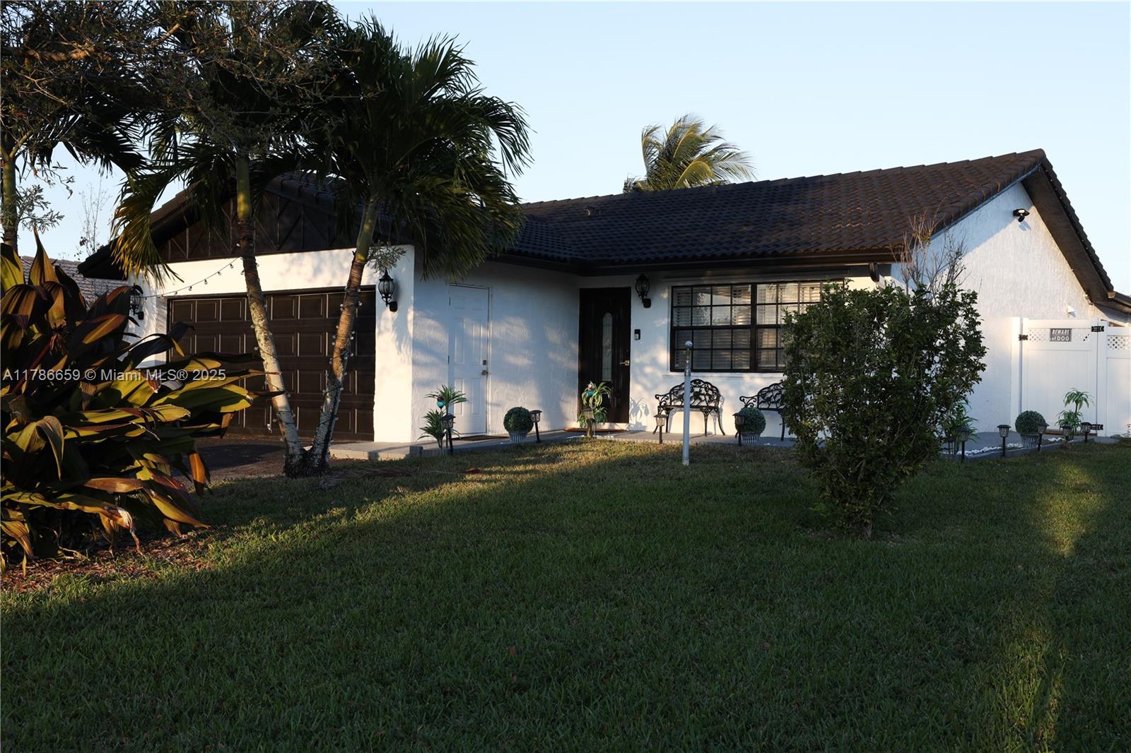 A11786659 Property Photo