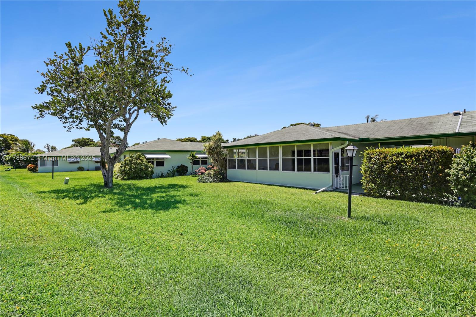 632 Hummingbird Ln Property Photo