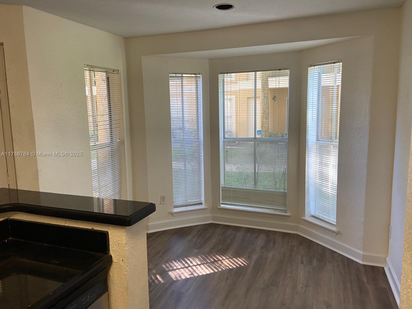 Ramblewood Middle Real Estate Listings Main Image
