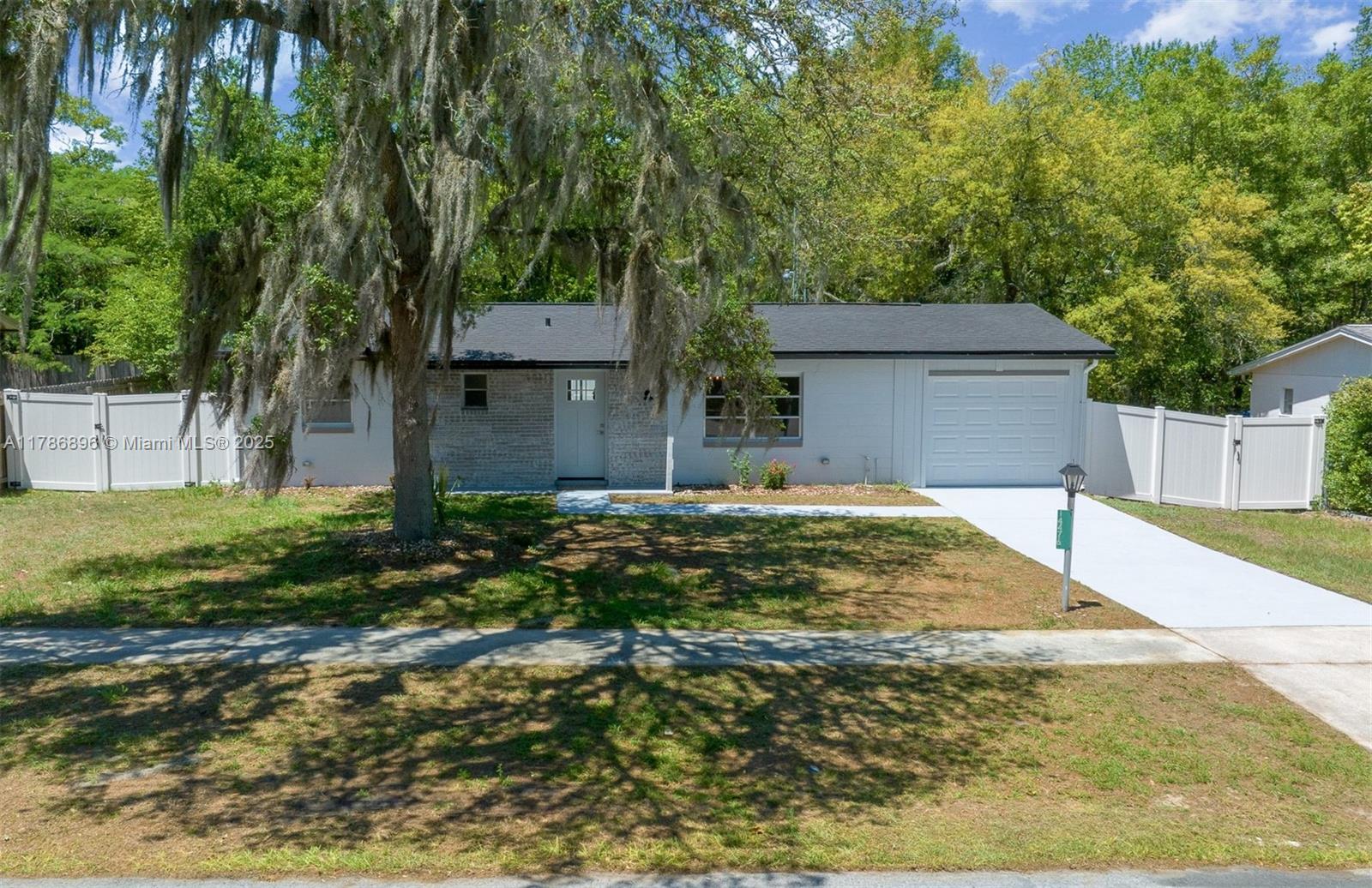 Ocala Real Estate Listings Main Image