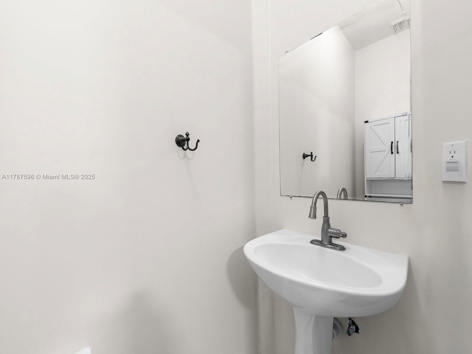 2308 Se 24th Ave 2308 Property Photo 6