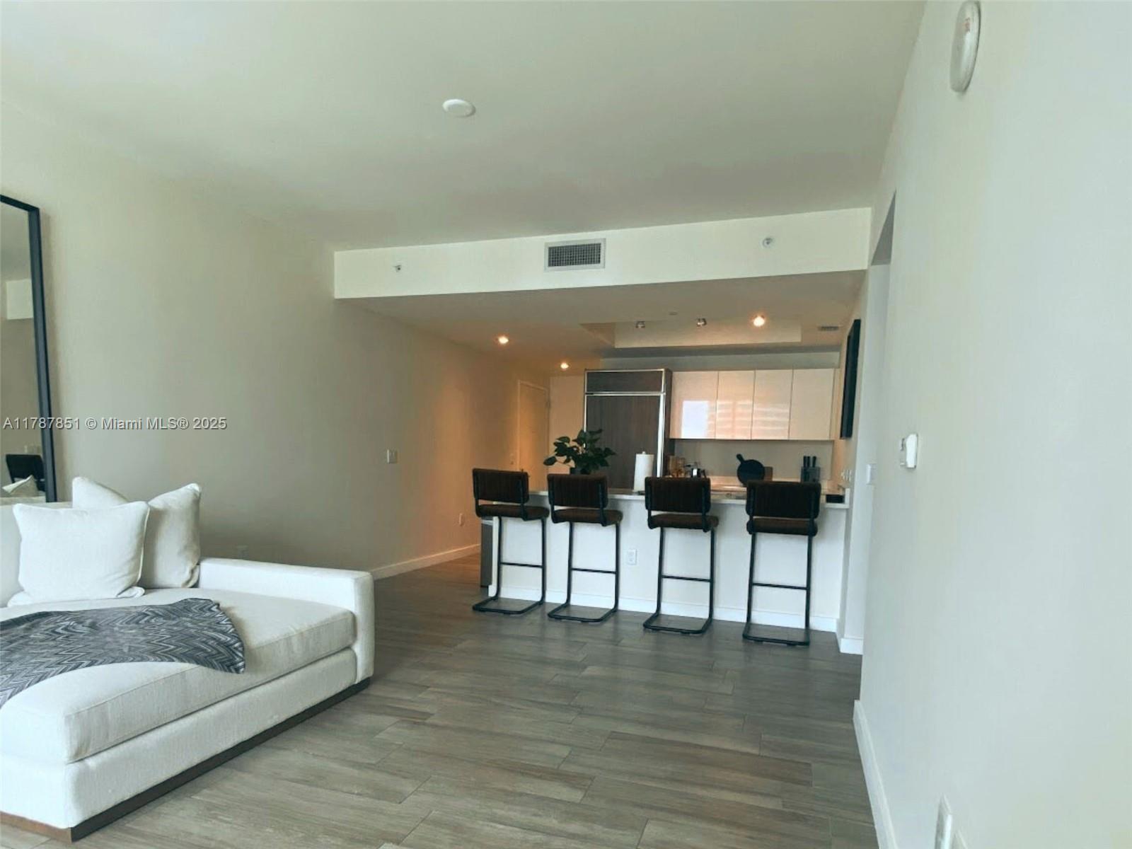 1100 Millecento Residence Real Estate Listings Main Image