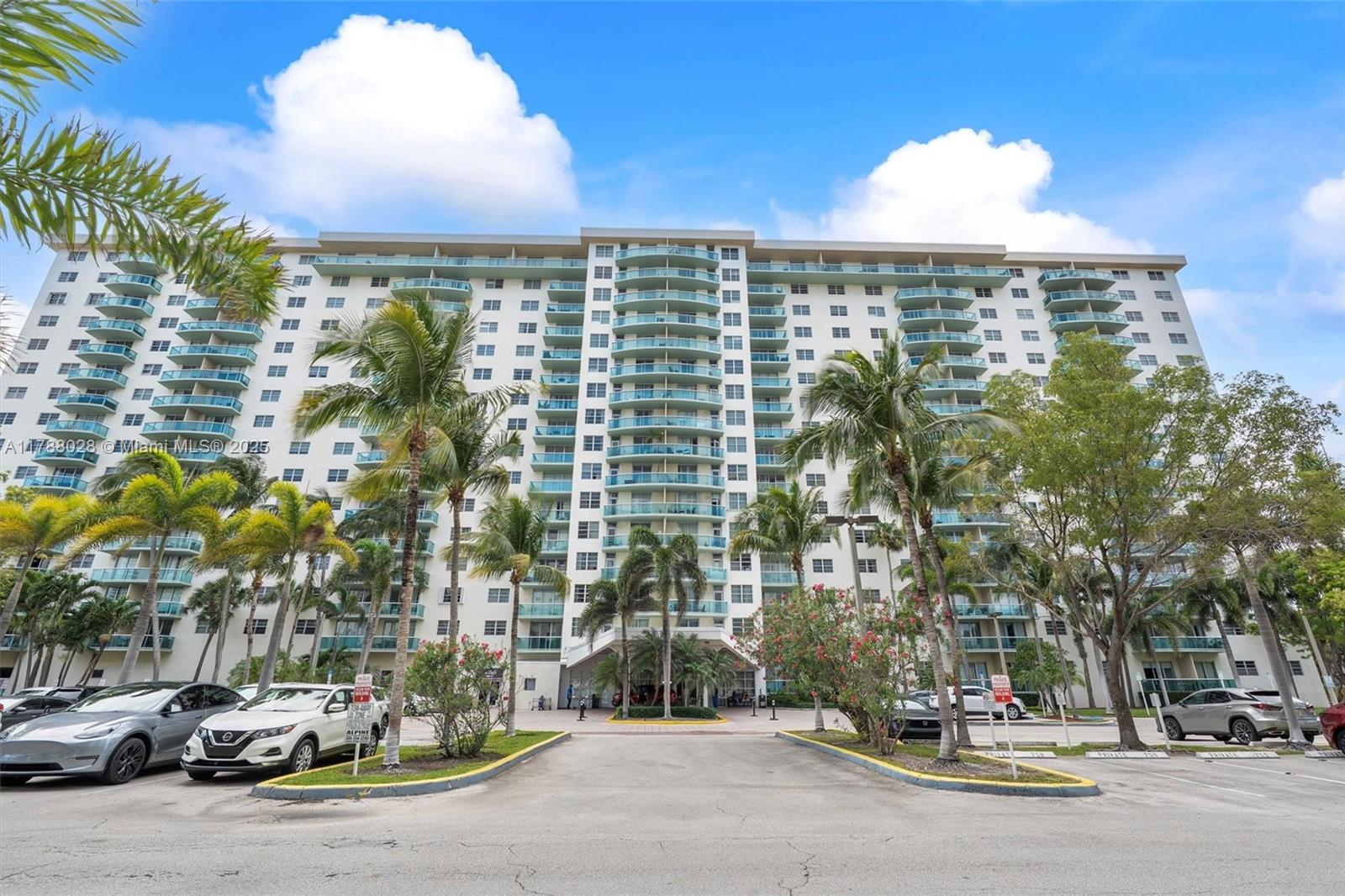 19390 Collins Ave 1501 Property Photo