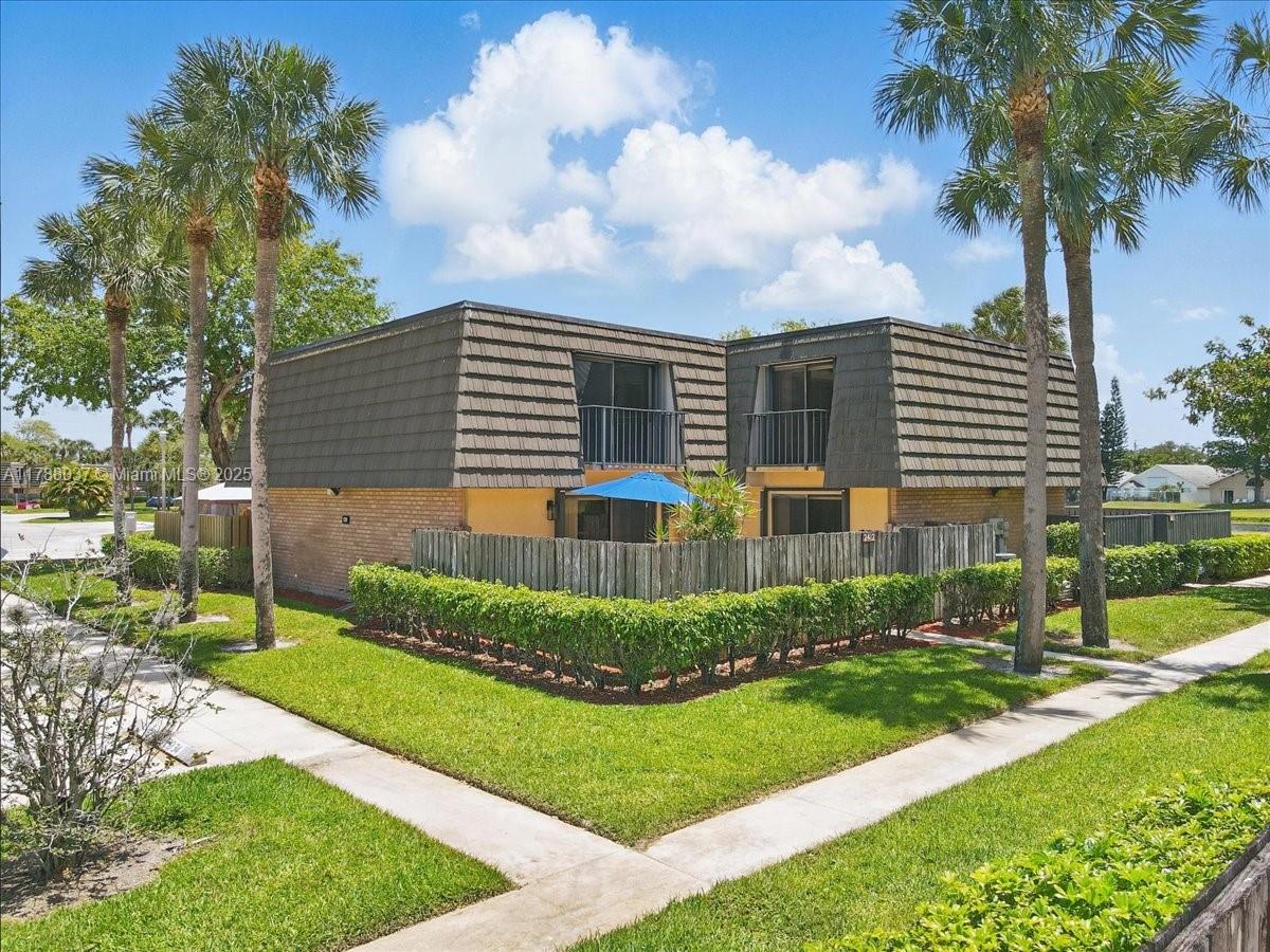 West Palm Beach Real Estate Listings Main Image