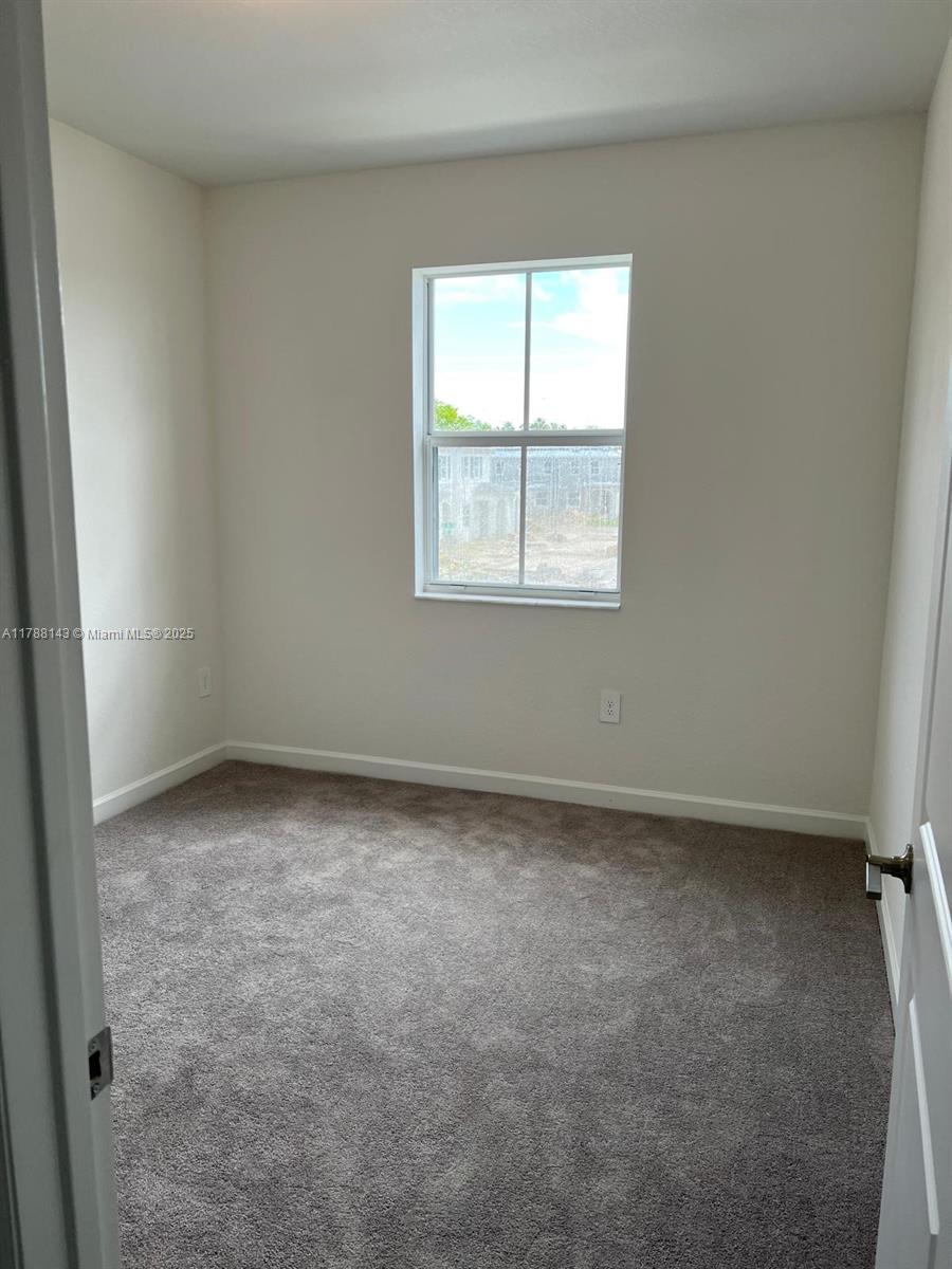 1676 Se 26th Ter Property Photo 13