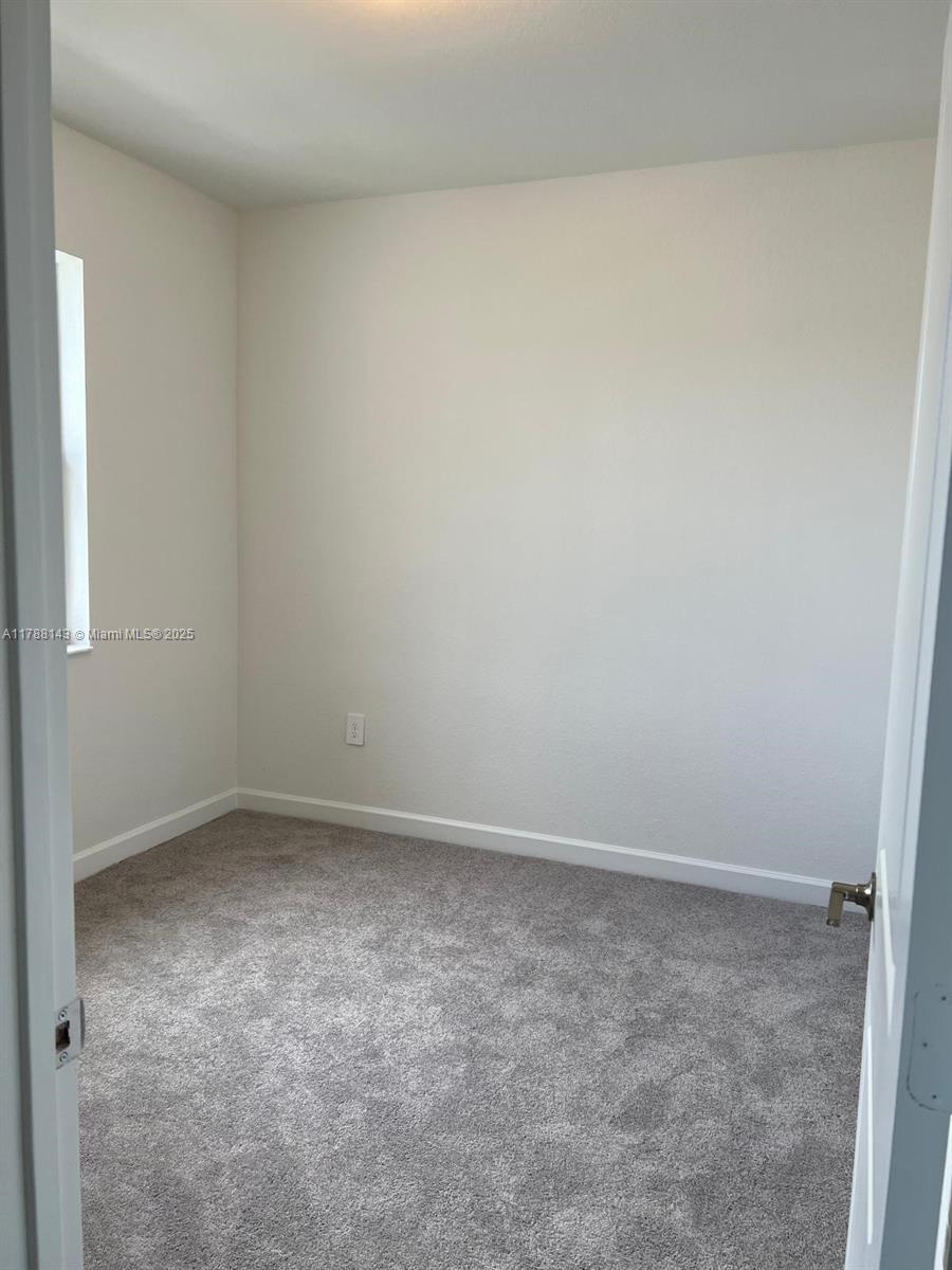 1676 Se 26th Ter Property Photo 14